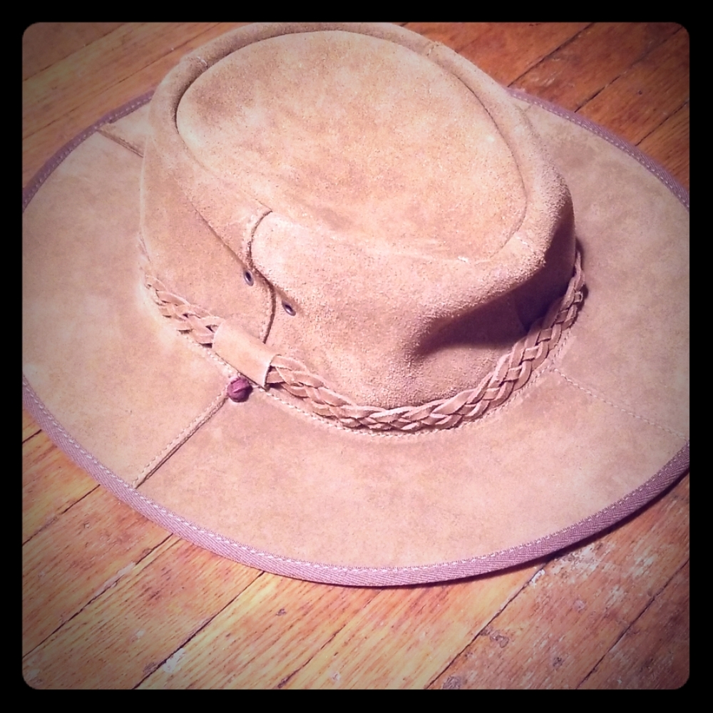 Suede leather vintage hat